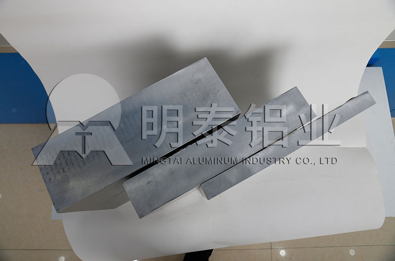 河南5052鋁板、6061鋁板生產(chǎn)廠家有哪些？?jī)r(jià)格多少？