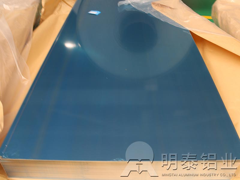 明泰超寬幕墻鋁板生產(chǎn)廠家-1060鋁板、3003鋁板