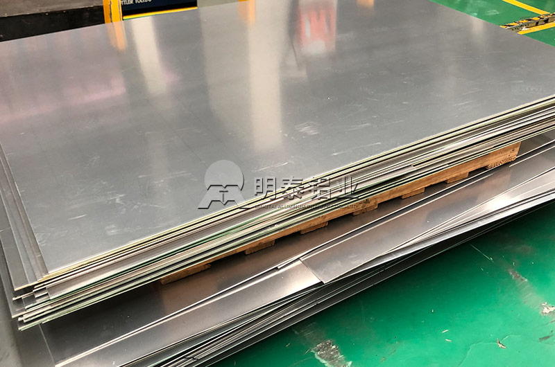 廣東電池托盤用鋁合金板帶規(guī)格有哪些？具體價(jià)格多少